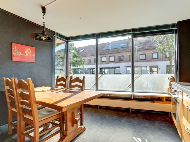Mergelland 83, Apeldoorn