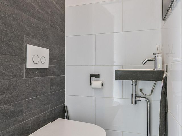 Midslandstraat 40, Tilburg
