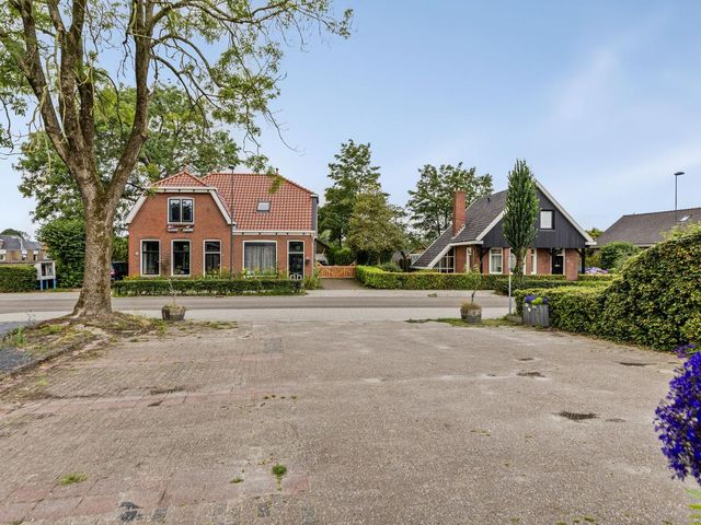 Rengersweg 86B, Oentsjerk