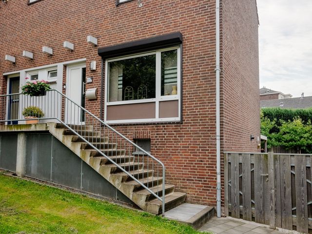 Piet van Breemenstraat 13, Wijlre