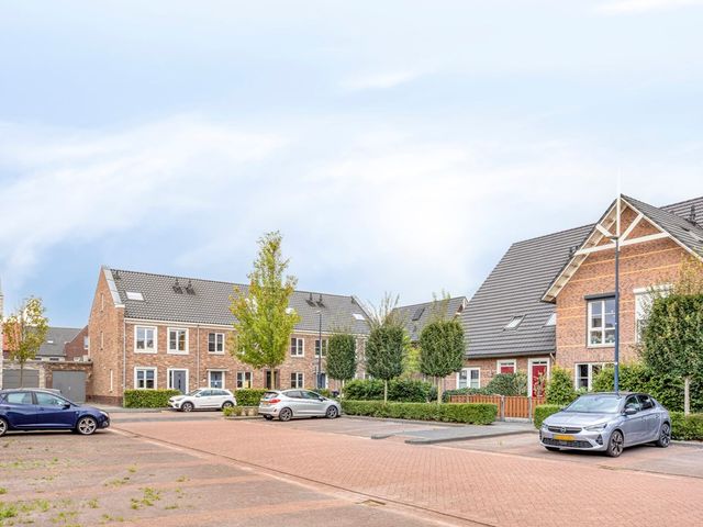 Zandkamp 2, Bunschoten-Spakenburg