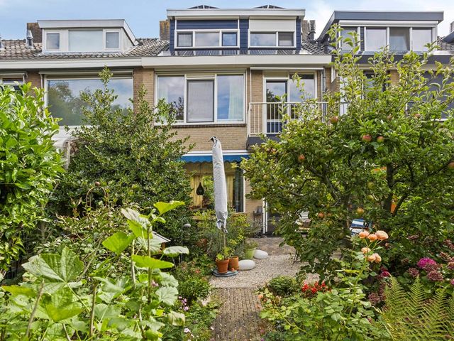 Meindert Hobbemastraat 19, Capelle aan den IJssel