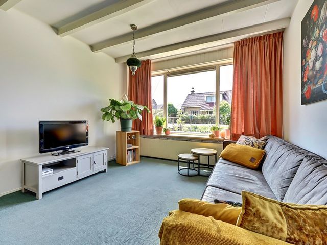 Nieuwestraat 90, Strijen