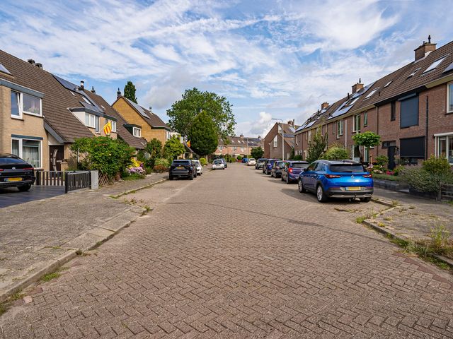 Essenlaan 63, Ter Aar