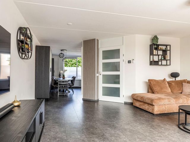 Vloedstraat 70, Lelystad