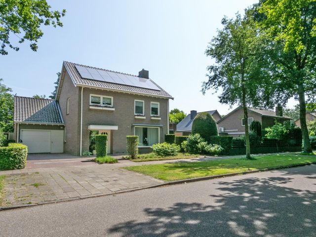 Uilenweg 14, Weert