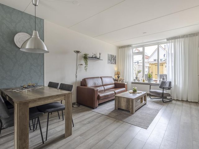 Breedewaij 24, Hardinxveld-Giessendam