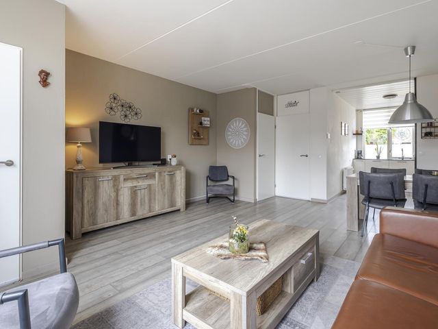 Breedewaij 24, Hardinxveld-Giessendam