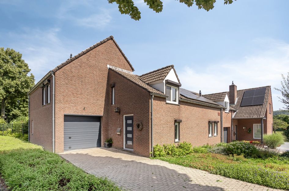 Burg. Mr W.J.Merckelbachlaan 1