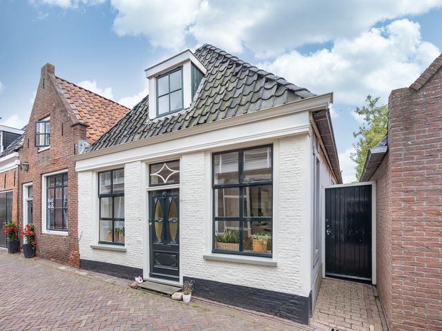 Dubbelstraat 122, Sloten