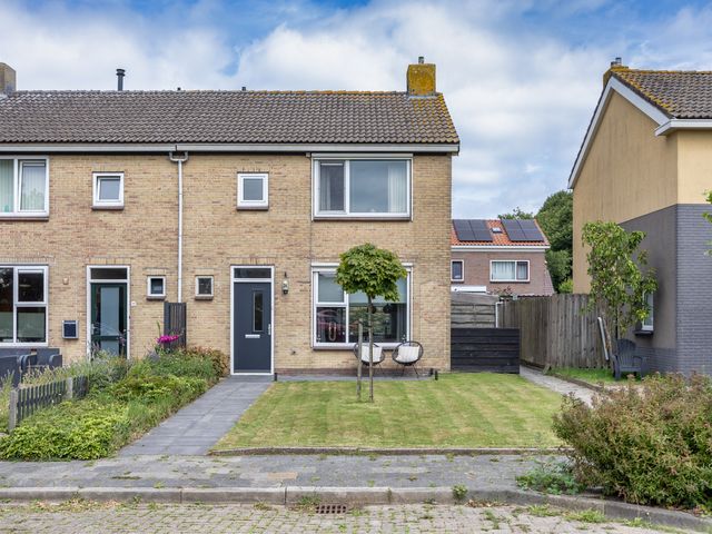Hoannekamp 24, Langweer