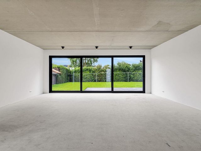 Spoorstraat 73, Geleen