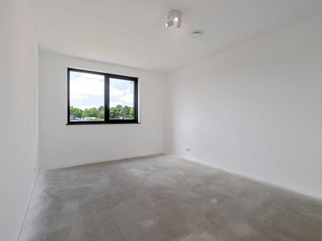 Spoorstraat 73, Geleen
