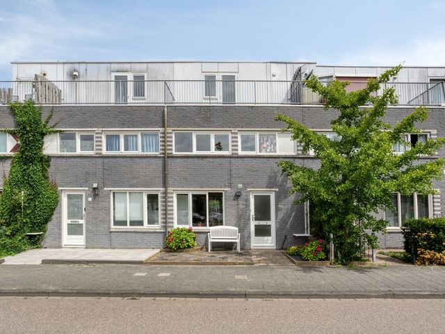 Rie Cramerlaan 3, Leiden