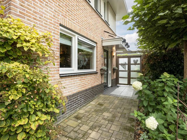 Leeuweriklaan 9a, Hoogeveen
