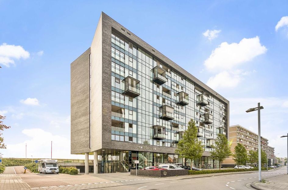Waterfront 318