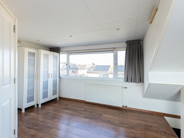 Prins Bernhardweg 12, Oud-Alblas
