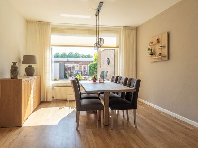 Bernhardstraat 24, Gendt