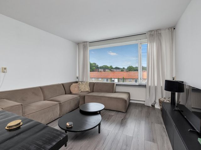 Nicolaas Maesstraat 57, Enschede