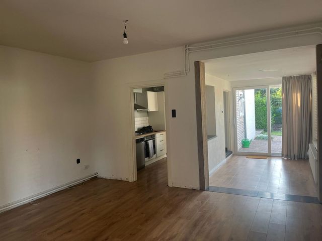 Pastoor Jacobsstraat 7, Buchten