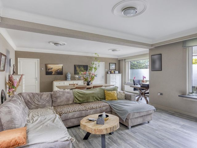 Kwaalburg 2, Alphen