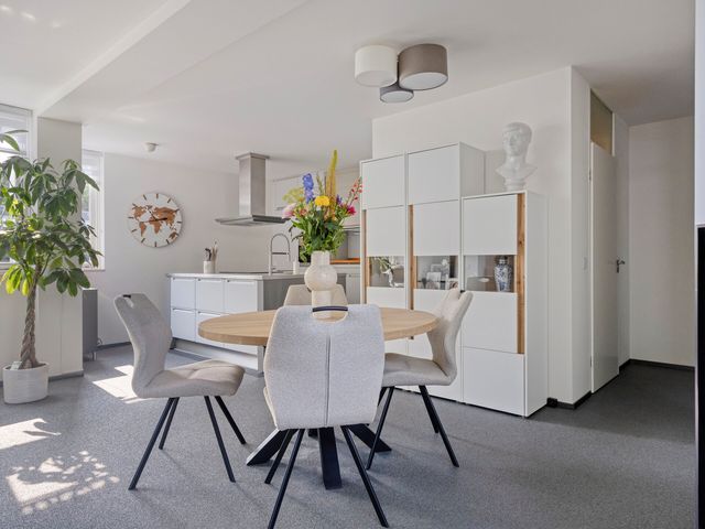 Moeskroenstraat 24, Breda