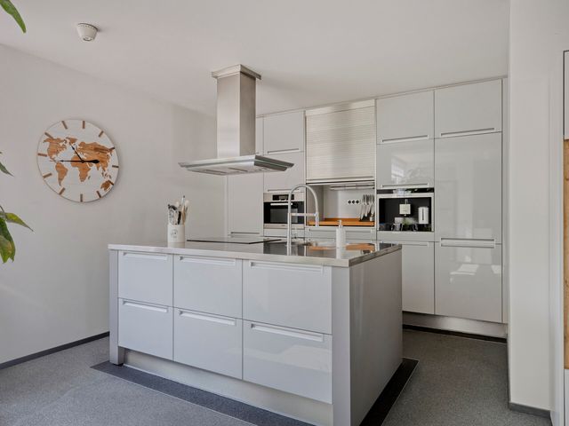 Moeskroenstraat 24, Breda
