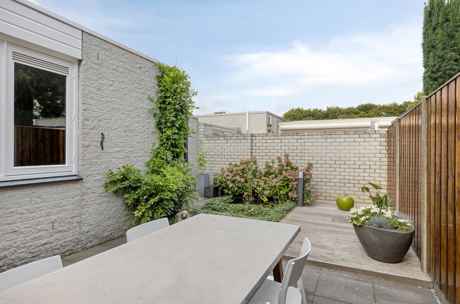 Moeskroenstraat 24