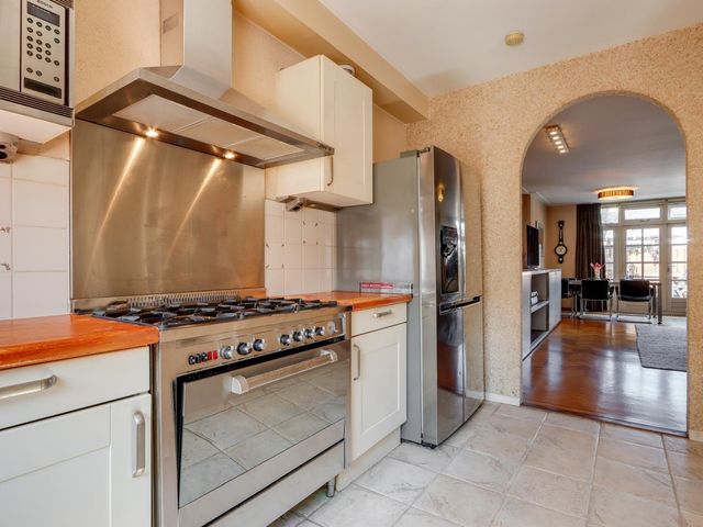 Birkholm 256, Hoofddorp