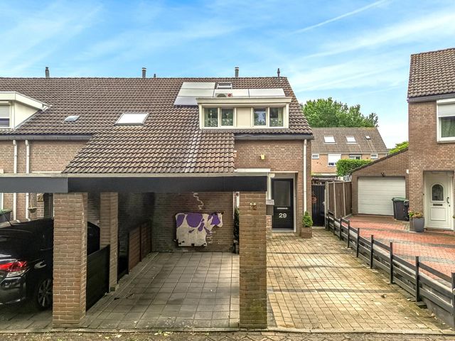 Maretakhof 29, Roermond