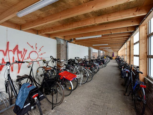 Sleutelbloem 17, Zwaag