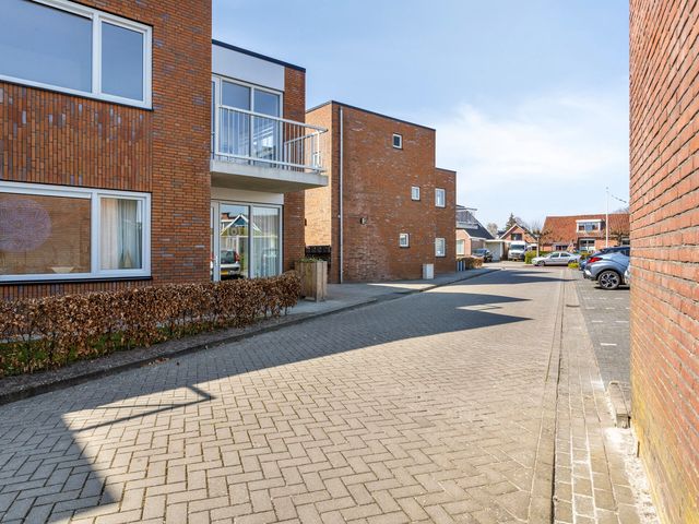 Ike Buorren 11, Drogeham