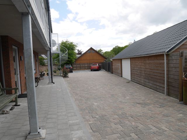 Ike Buorren 11, Drogeham