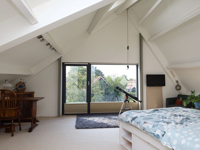 Oosterburen 24, Midsland