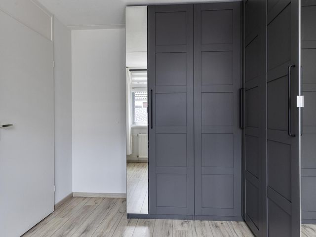 Potmeer 10, Steenbergen