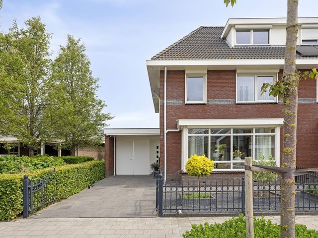 Karthuizerlaan 4, IJsselmuiden