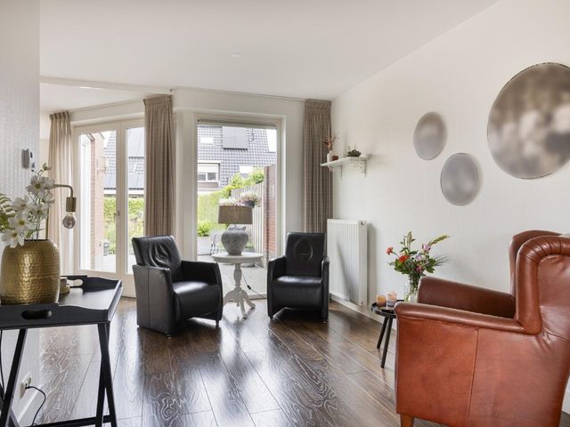 Karthuizerlaan 4, IJsselmuiden