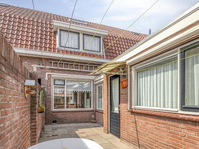 Dorpstraat 6, Kampen
