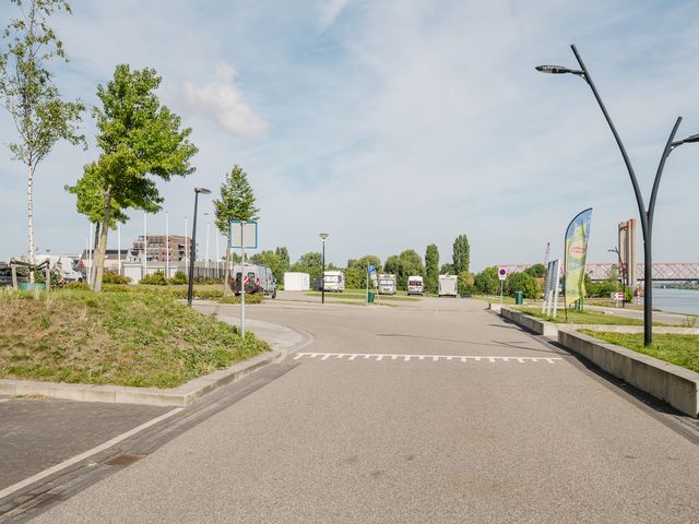 Hongerlandsedijk 62, Spijkenisse