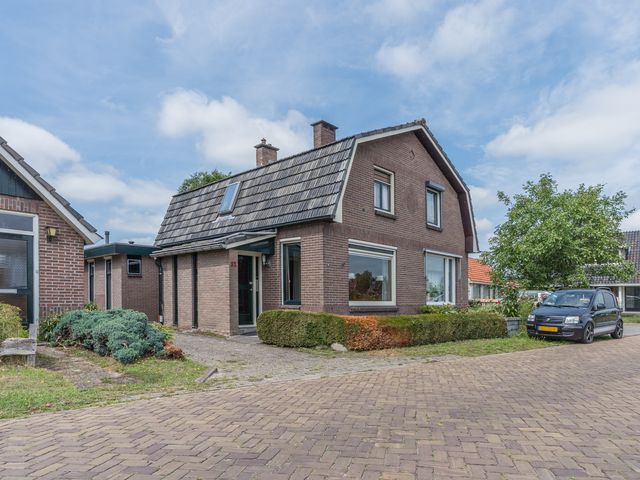Vierzonenweg 32, Vroomshoop