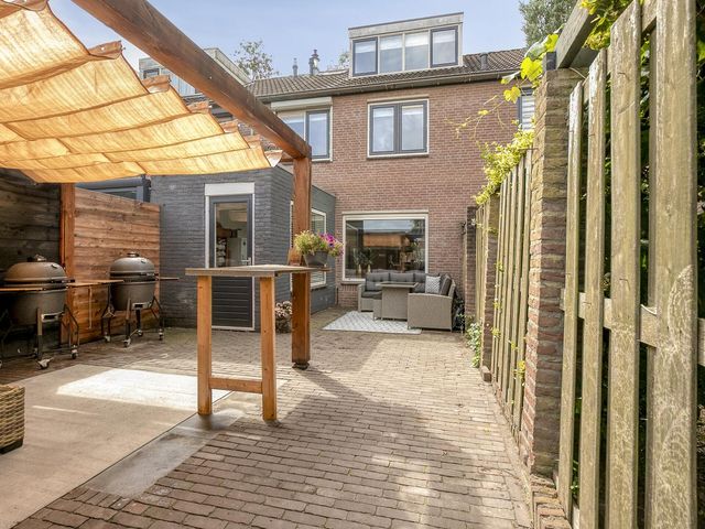 Smidsakker 13, Heteren