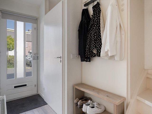 N.J. Hartestraat 11, Terneuzen