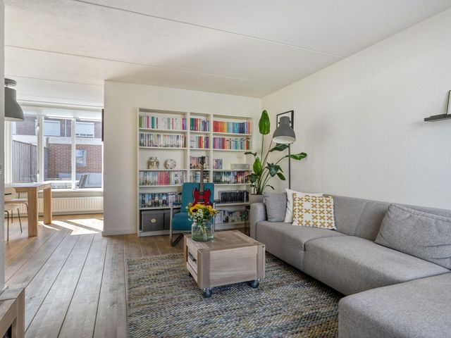 N.J. Hartestraat 11, Terneuzen