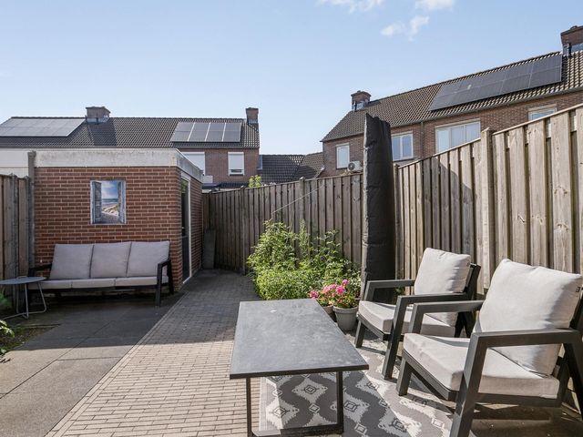N.J. Hartestraat 11, Terneuzen