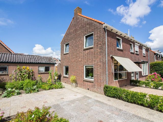 Bakkerstraat 4, Bovenkarspel