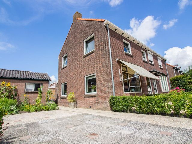 Bakkerstraat 4, Bovenkarspel