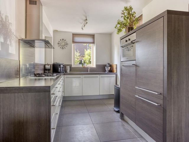 Walkvat 64, Alphen