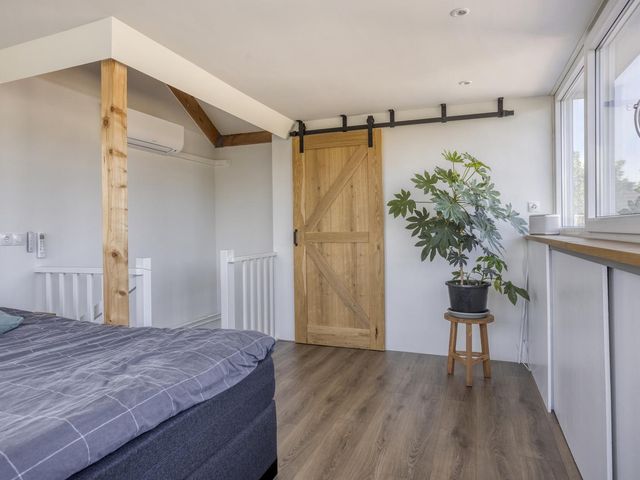 Walkvat 64, Alphen