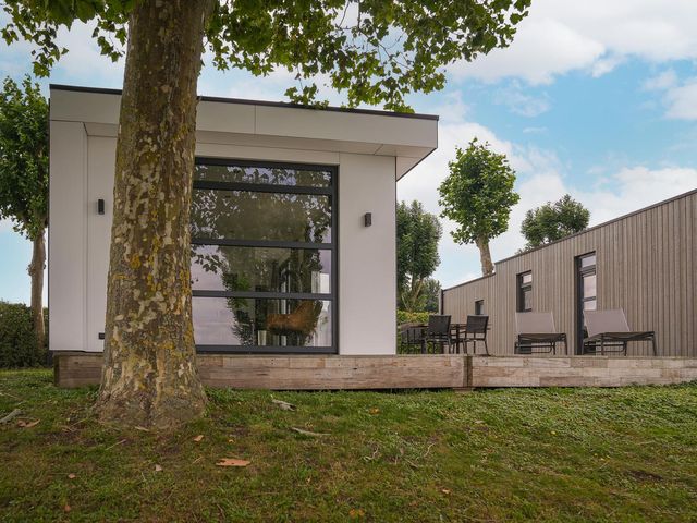 Rijnbandijk 36 48, Maurik