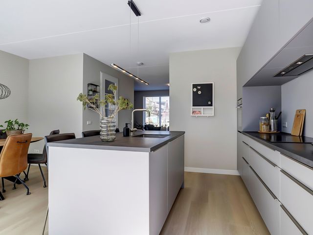 Deenendries 21, Hulsel